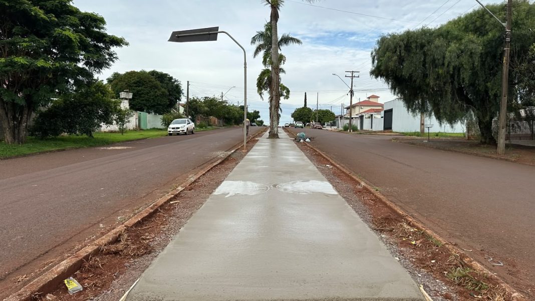 Ciclovia na Avenida dos Pioneiros avança em Assis Chateaubriand
